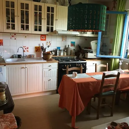 Spacieuse Et Lumineuse Bed & Breakfast